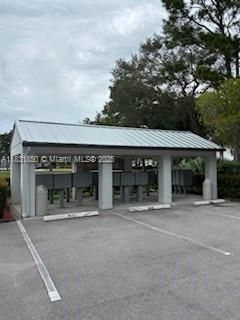 For Sale: $209,800 (2 beds, 2 baths, 1018 Square Feet)