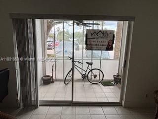 For Sale: $209,800 (2 beds, 2 baths, 1018 Square Feet)