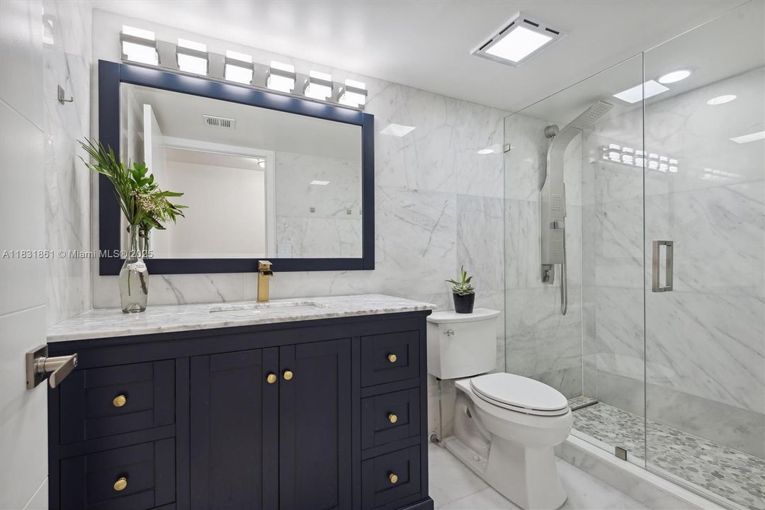 For Sale: $1,310,000 (2 beds, 2 baths, 1715 Square Feet)