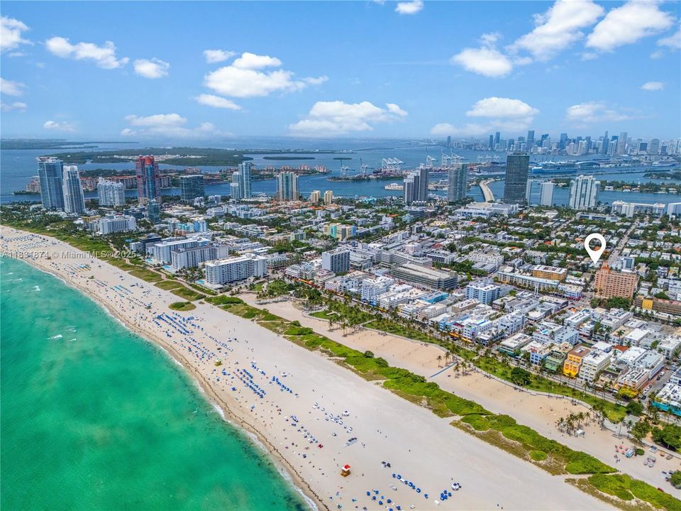 Недавно продано: $425,000 (2 спален, 2 ванн, 900 Квадратных фут)