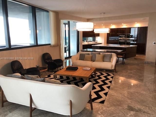 En Venta: $5,450,000 (4 camas, 4 baños, 3555 Pies cuadrados)