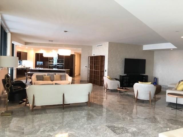 En Venta: $5,450,000 (4 camas, 4 baños, 3555 Pies cuadrados)