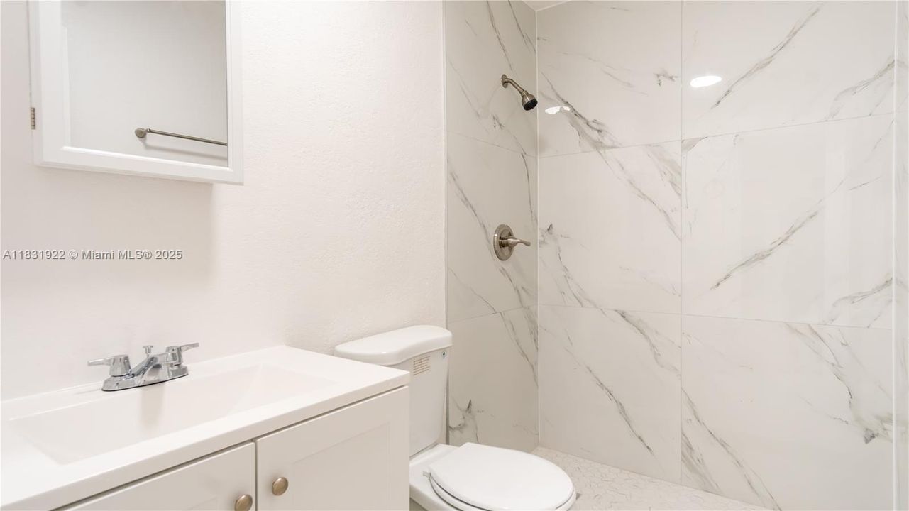 Activo con contrato: $1,700,000 (0 camas, 0 baños, 0 Pies cuadrados)