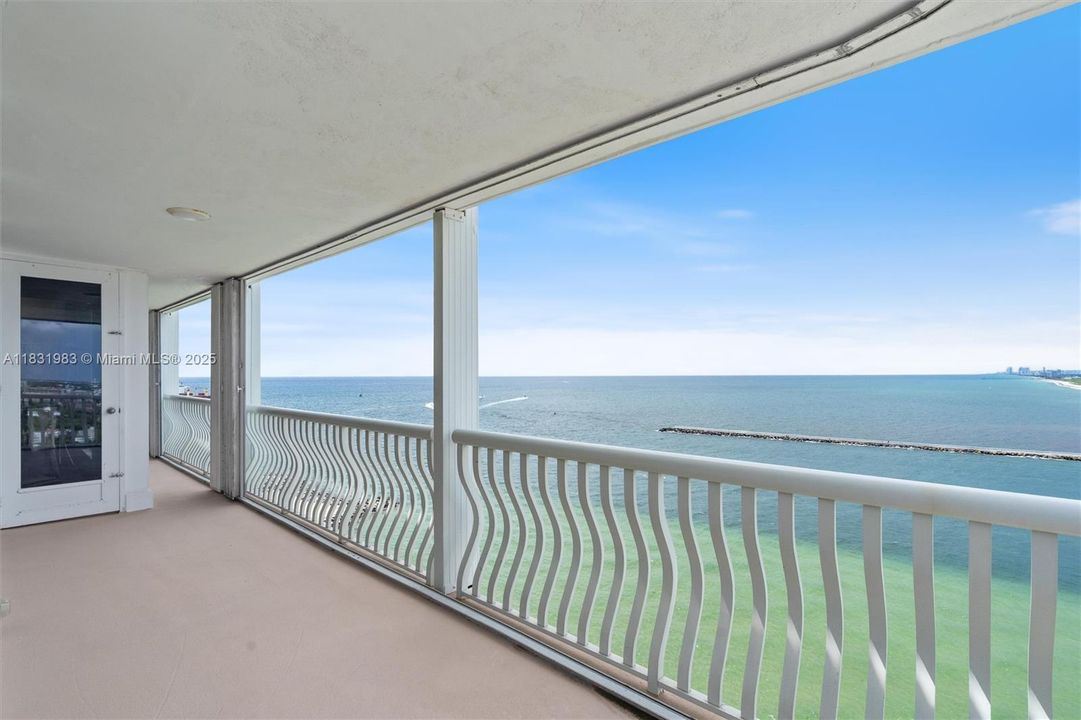 待售: $2,500,000 (4 贝兹, 3 浴室, 3644 平方英尺)