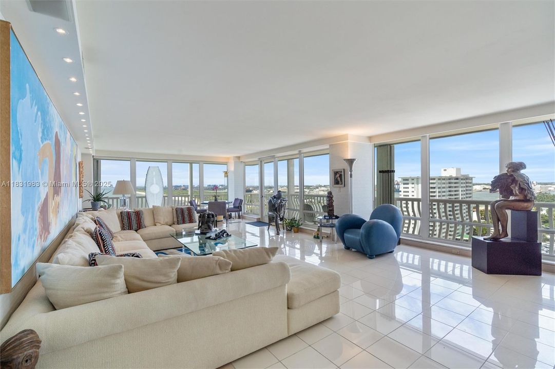 待售: $2,500,000 (4 贝兹, 3 浴室, 3644 平方英尺)