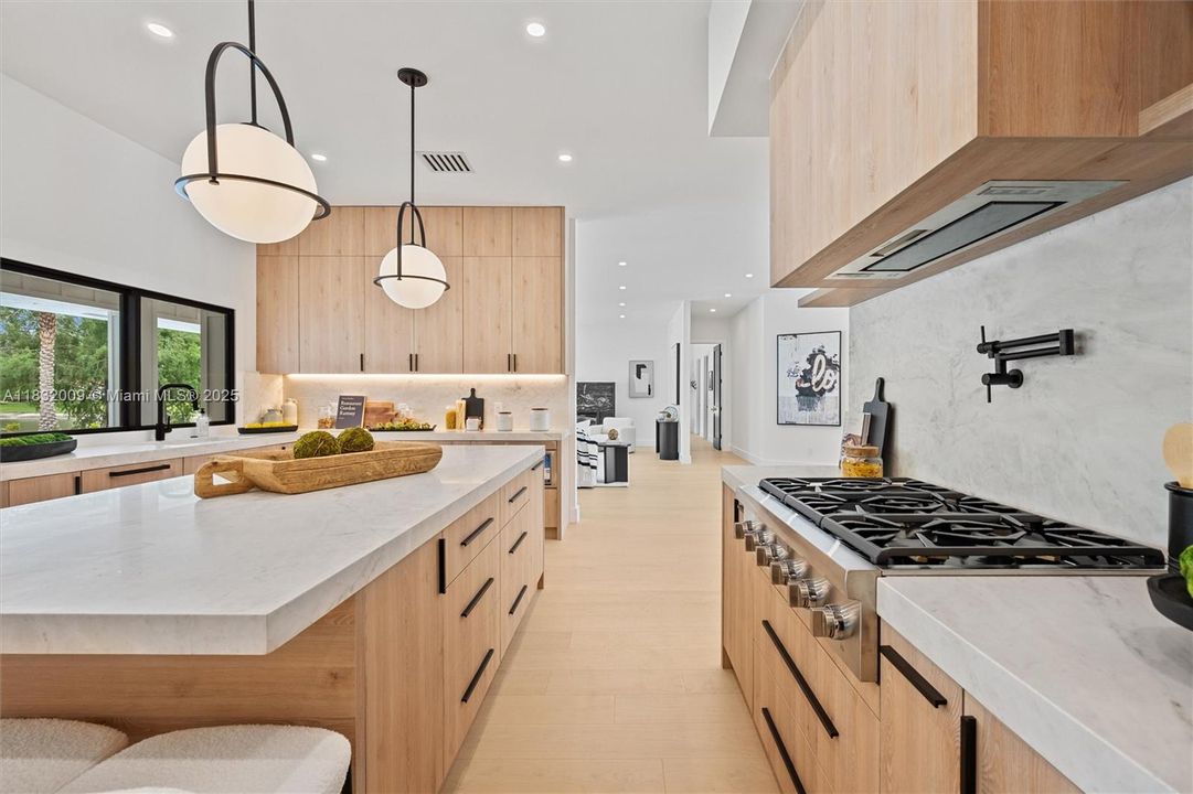 For Sale: $3,575,000 (4 beds, 4 baths, 4059 Square Feet)