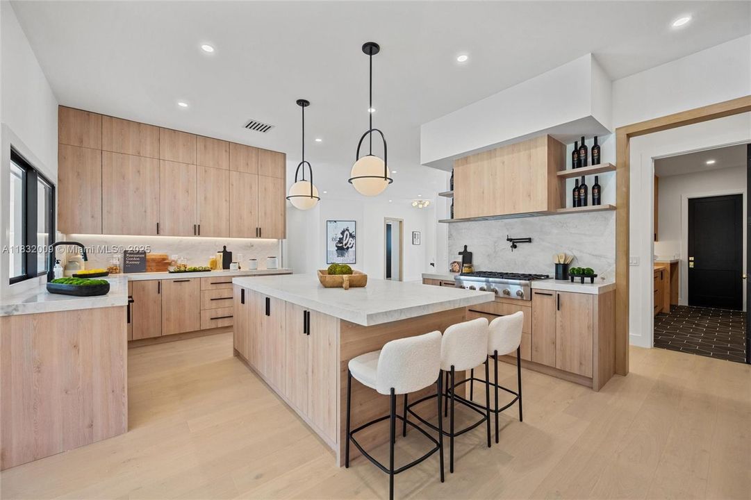 For Sale: $3,575,000 (4 beds, 4 baths, 4059 Square Feet)