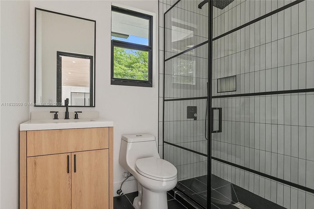 For Sale: $3,575,000 (4 beds, 4 baths, 4059 Square Feet)