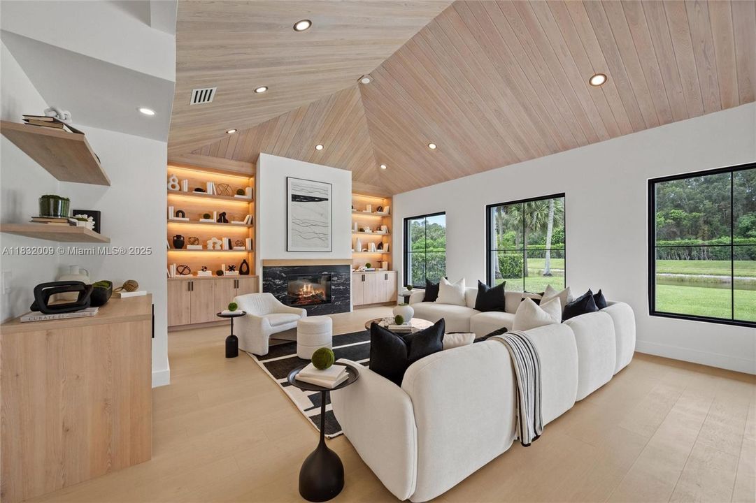 For Sale: $3,575,000 (4 beds, 4 baths, 4059 Square Feet)