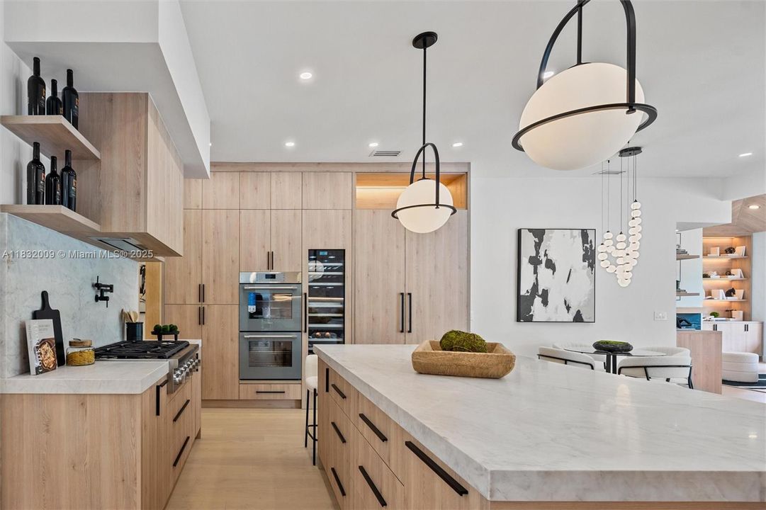 For Sale: $3,575,000 (4 beds, 4 baths, 4059 Square Feet)