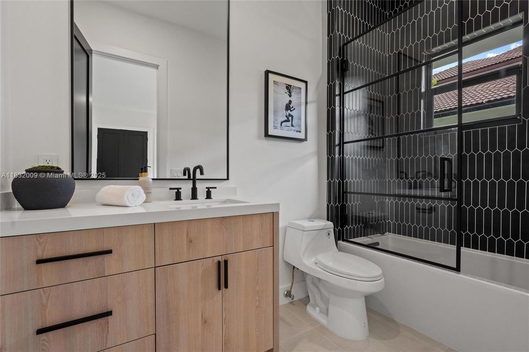 For Sale: $3,575,000 (4 beds, 4 baths, 4059 Square Feet)