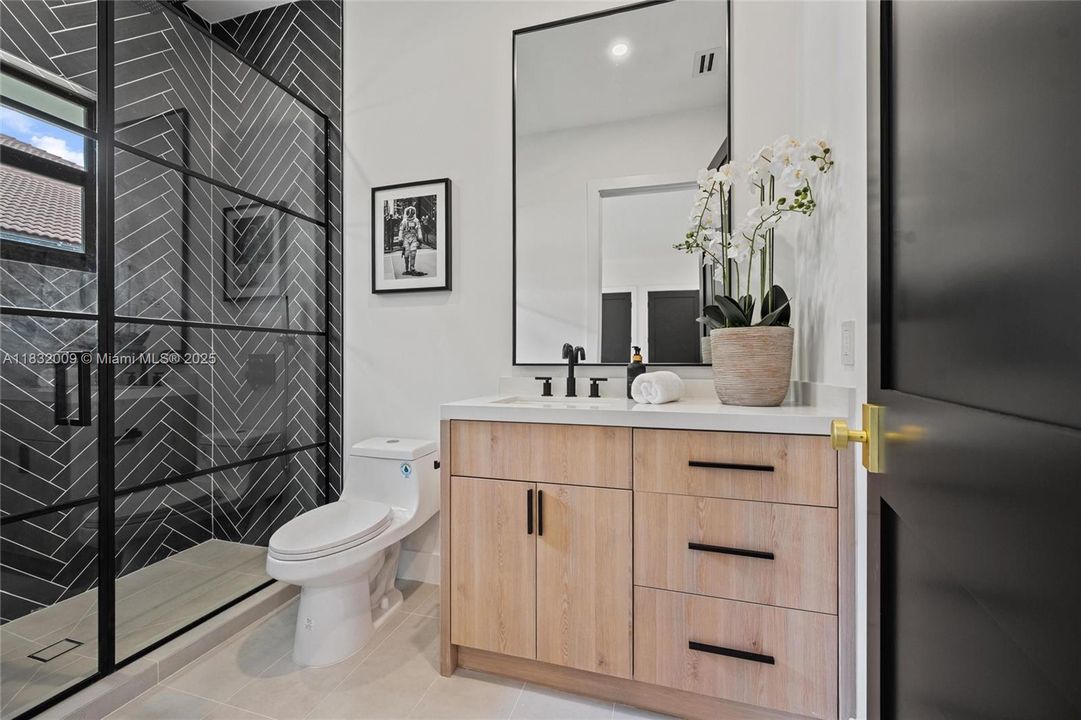 For Sale: $3,575,000 (4 beds, 4 baths, 4059 Square Feet)