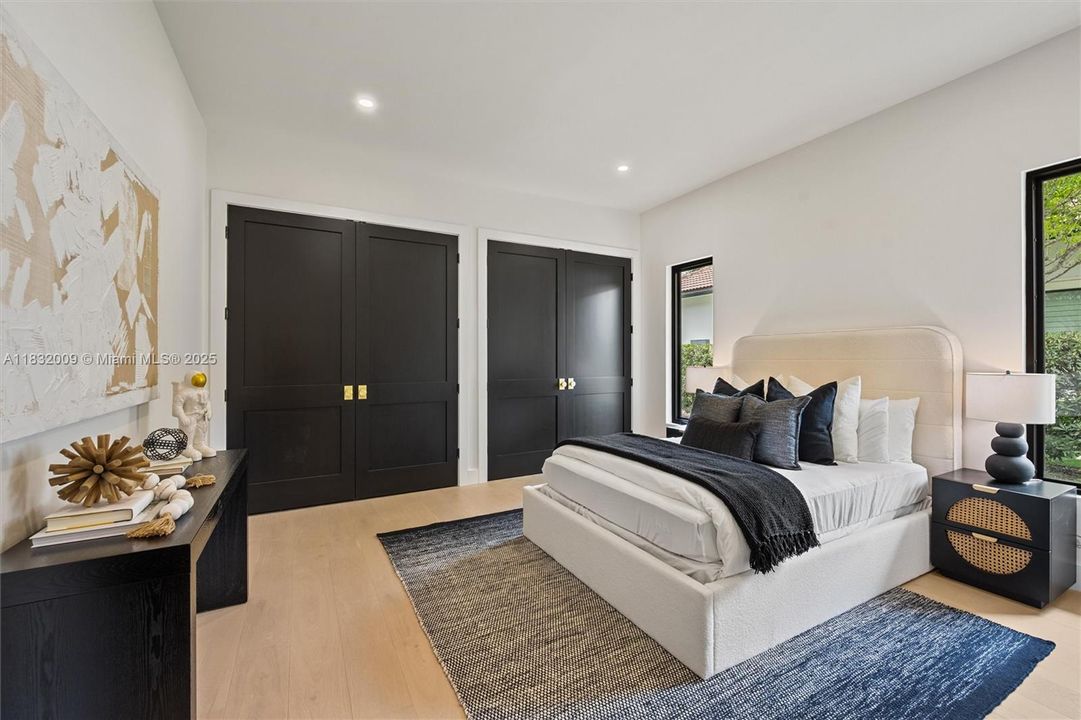 For Sale: $3,575,000 (4 beds, 4 baths, 4059 Square Feet)