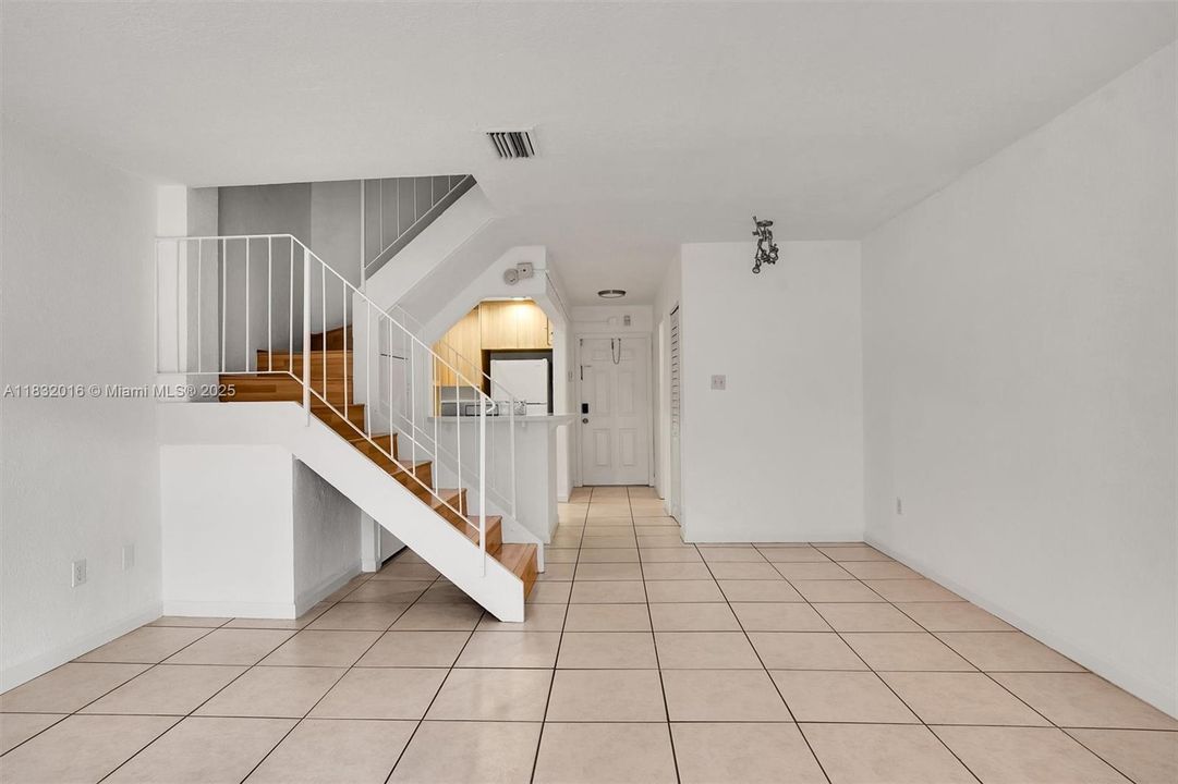 待售: $399,000 (3 贝兹, 2 浴室, 1150 平方英尺)