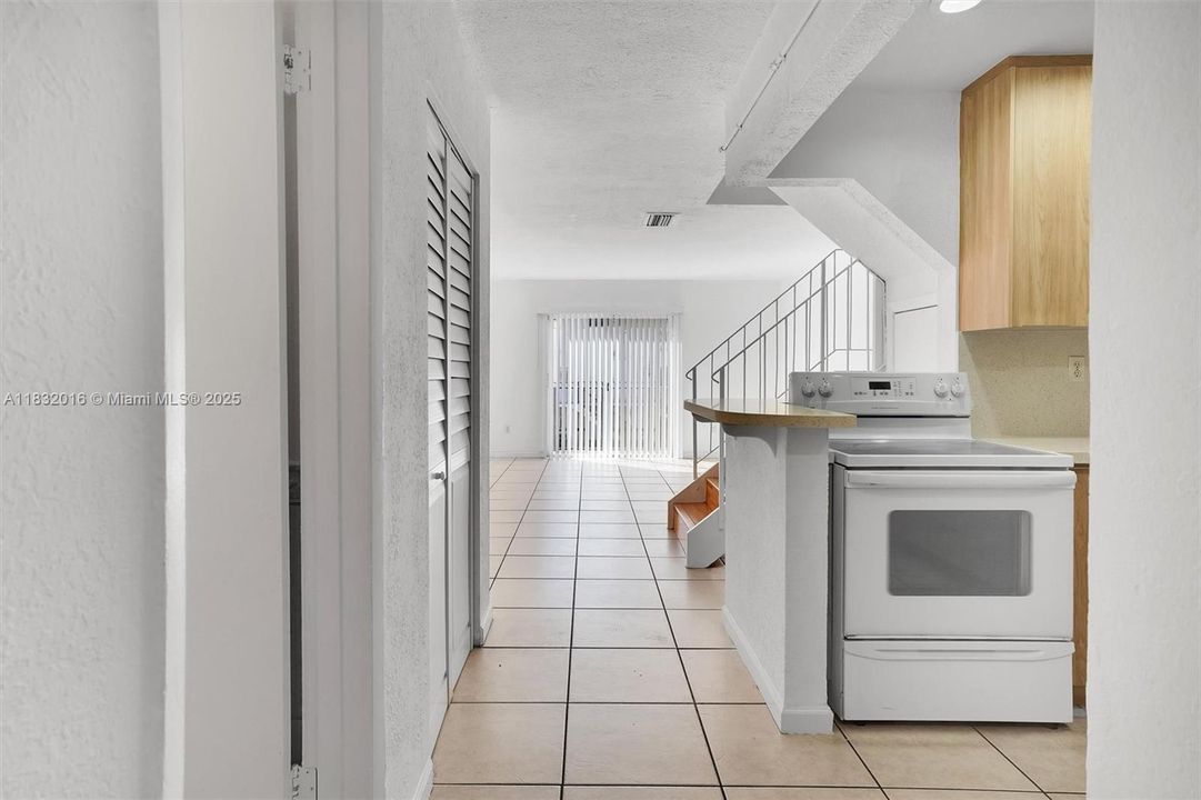 待售: $399,000 (3 贝兹, 2 浴室, 1150 平方英尺)