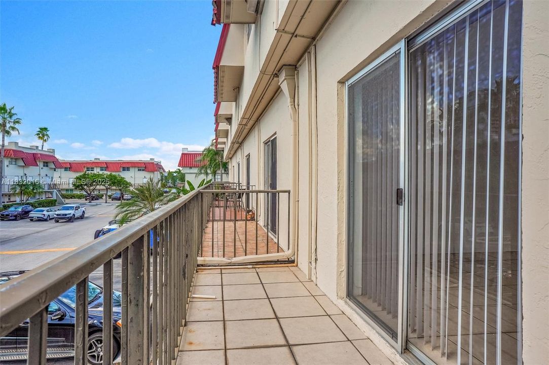 待售: $399,000 (3 贝兹, 2 浴室, 1150 平方英尺)