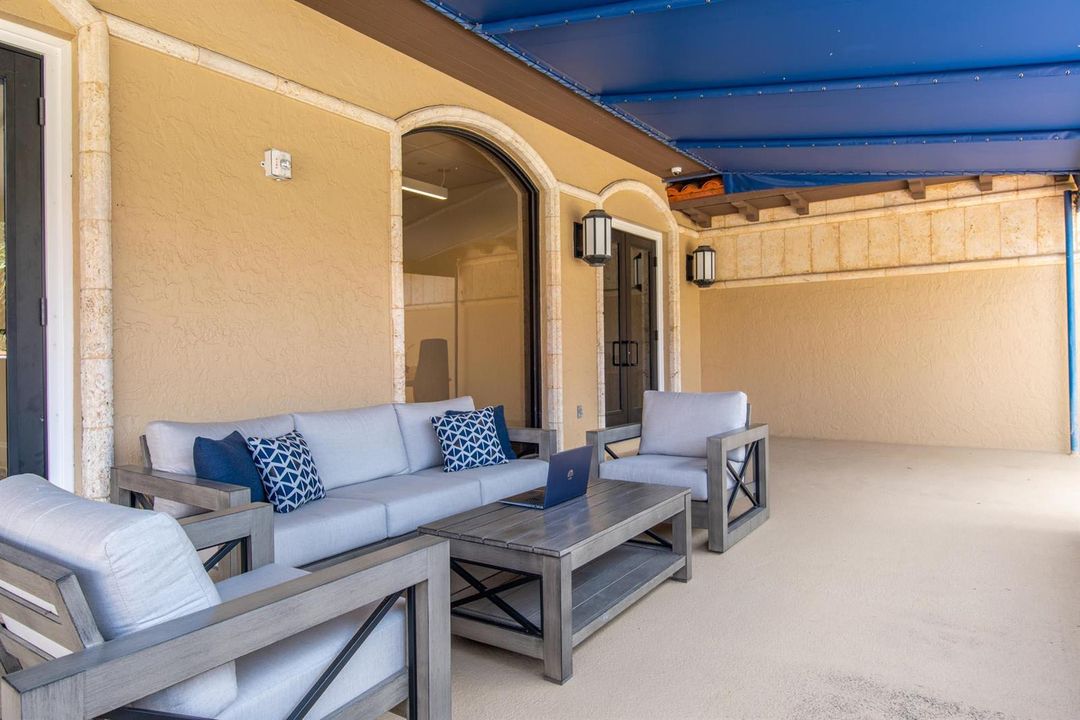 2nd Location | Outdoor Work/Lounge Area