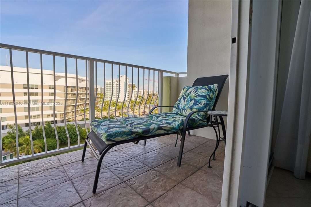 На продажу: $439,000 (1 спален, 1 ванн, 950 Квадратных фут)