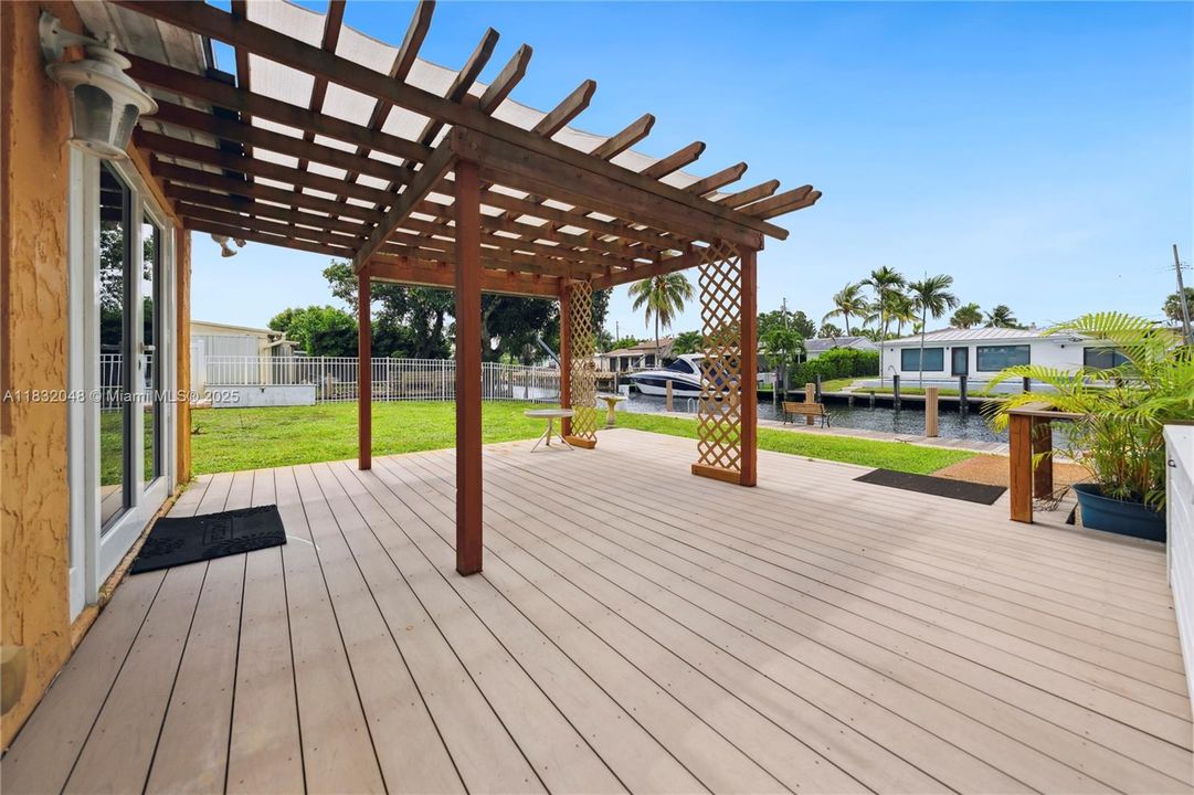 En Venta: $999,500 (2 camas, 1 baños, 1298 Pies cuadrados)