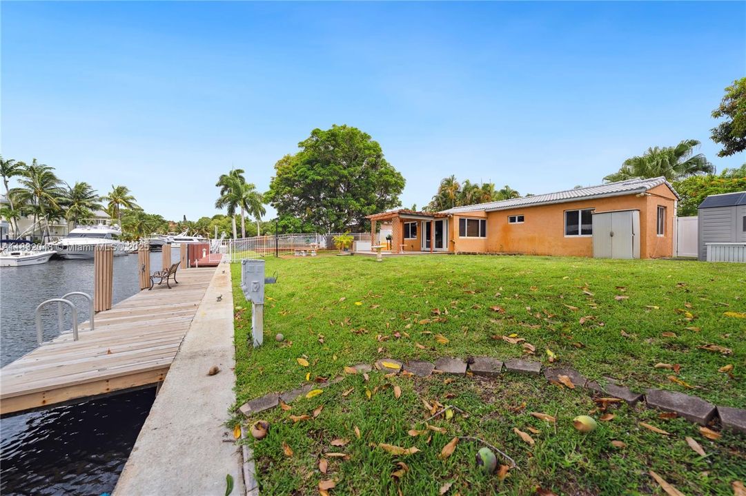 En Venta: $999,500 (2 camas, 1 baños, 1298 Pies cuadrados)