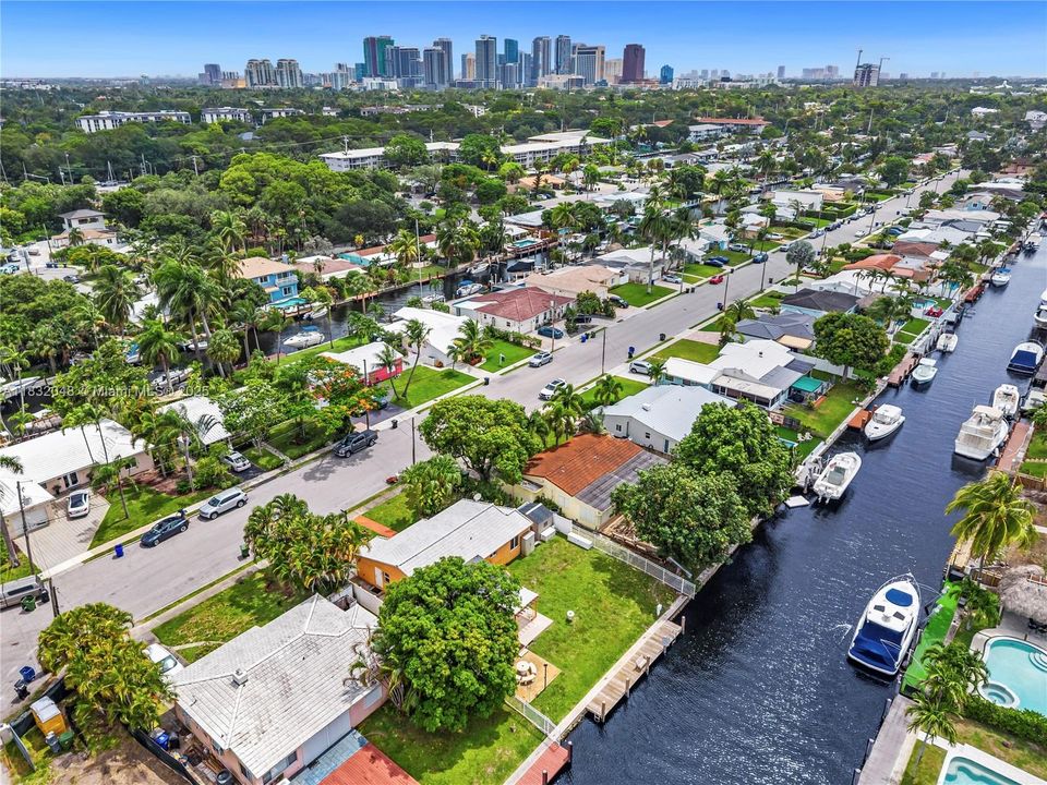 En Venta: $999,500 (2 camas, 1 baños, 1298 Pies cuadrados)