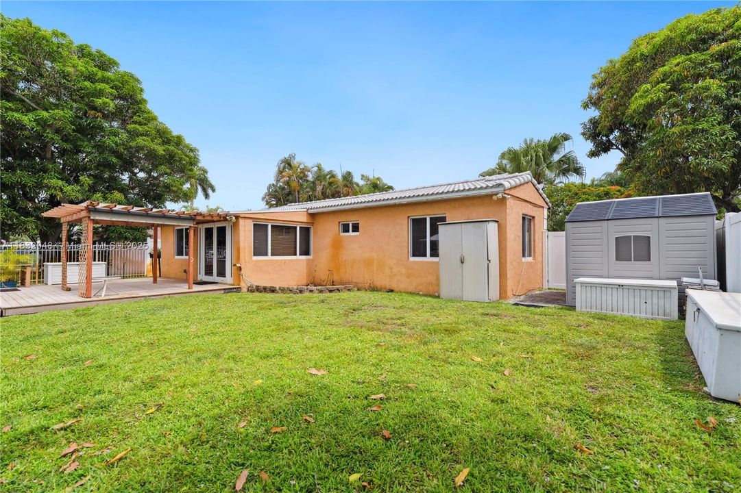 En Venta: $999,500 (2 camas, 1 baños, 1298 Pies cuadrados)
