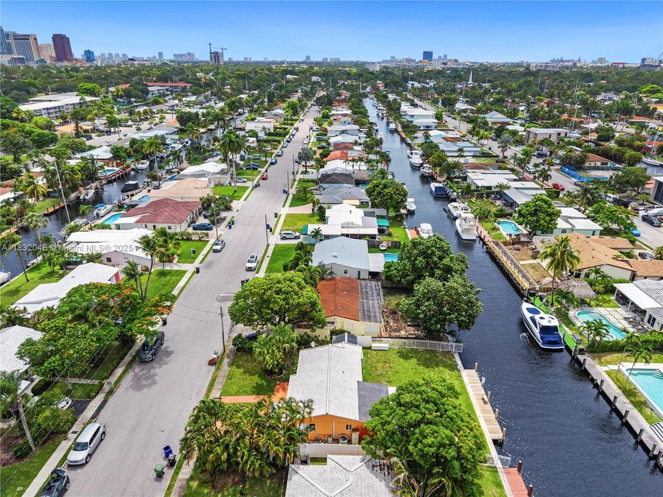 En Venta: $999,500 (2 camas, 1 baños, 1298 Pies cuadrados)