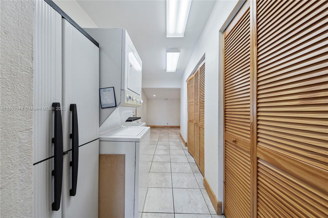 En Venta: $999,500 (2 camas, 1 baños, 1298 Pies cuadrados)