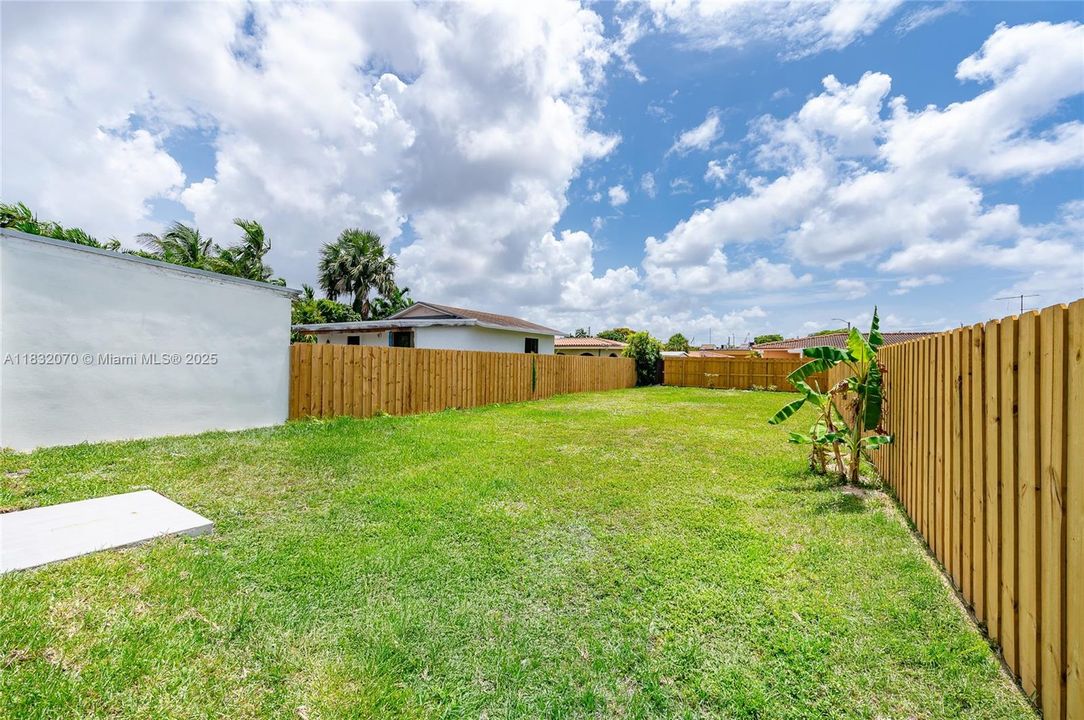 最近售出: $612,500 (3 贝兹, 2 浴室, 1309 平方英尺)