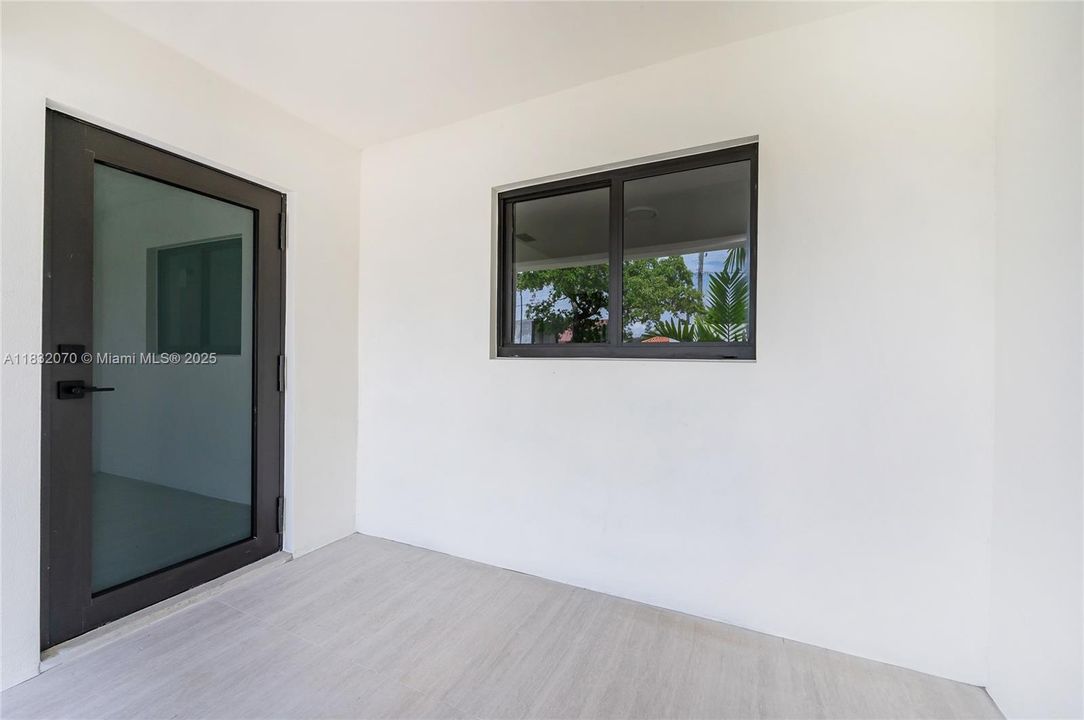 最近售出: $612,500 (3 贝兹, 2 浴室, 1309 平方英尺)