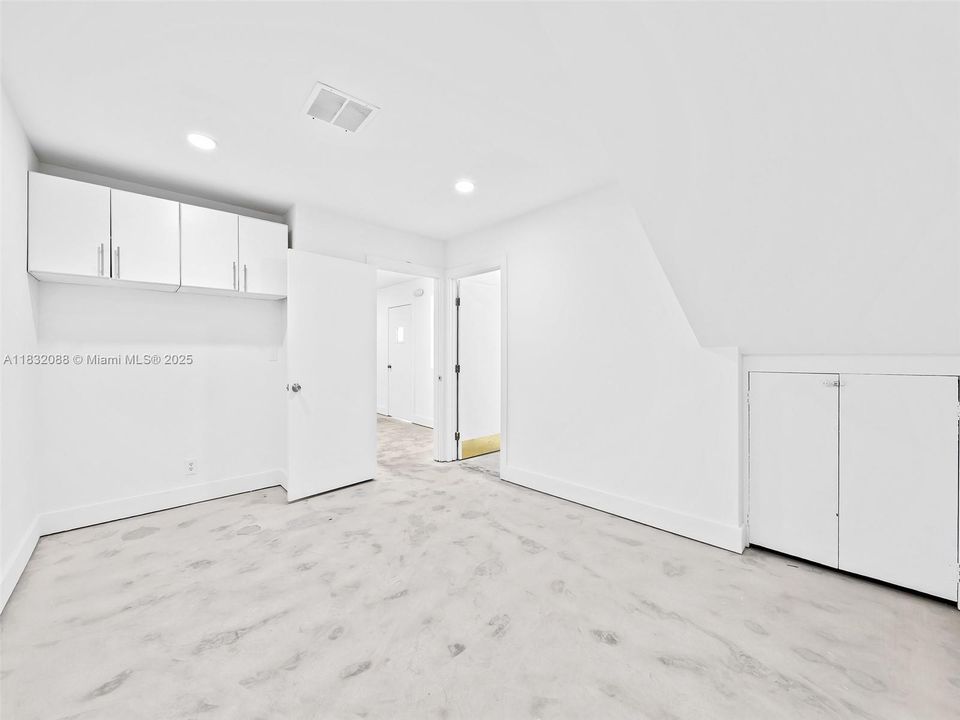 Recently Rented: $21 (0 beds, 0 baths, 0 Square Feet)