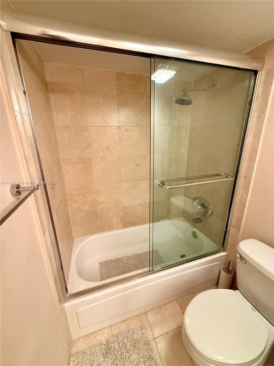 En Venta: $775,000 (1 camas, 1 baños, 896 Pies cuadrados)