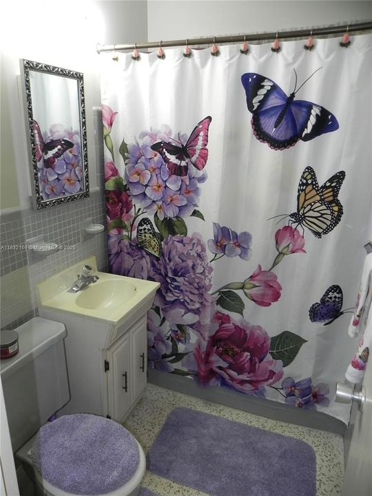 Recently Sold: $1,100,000 (4 beds, 3 baths, 2280 Square Feet)