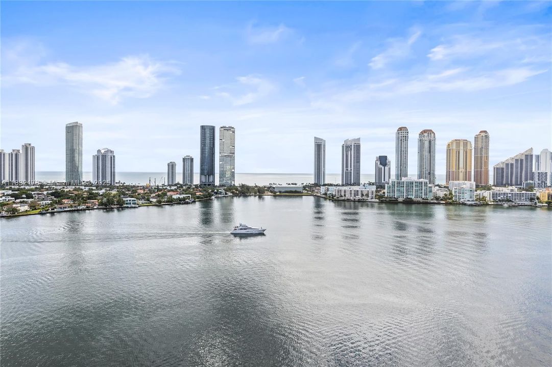 待售: $5,555,000 (5 贝兹, 6 浴室, 4417 平方英尺)