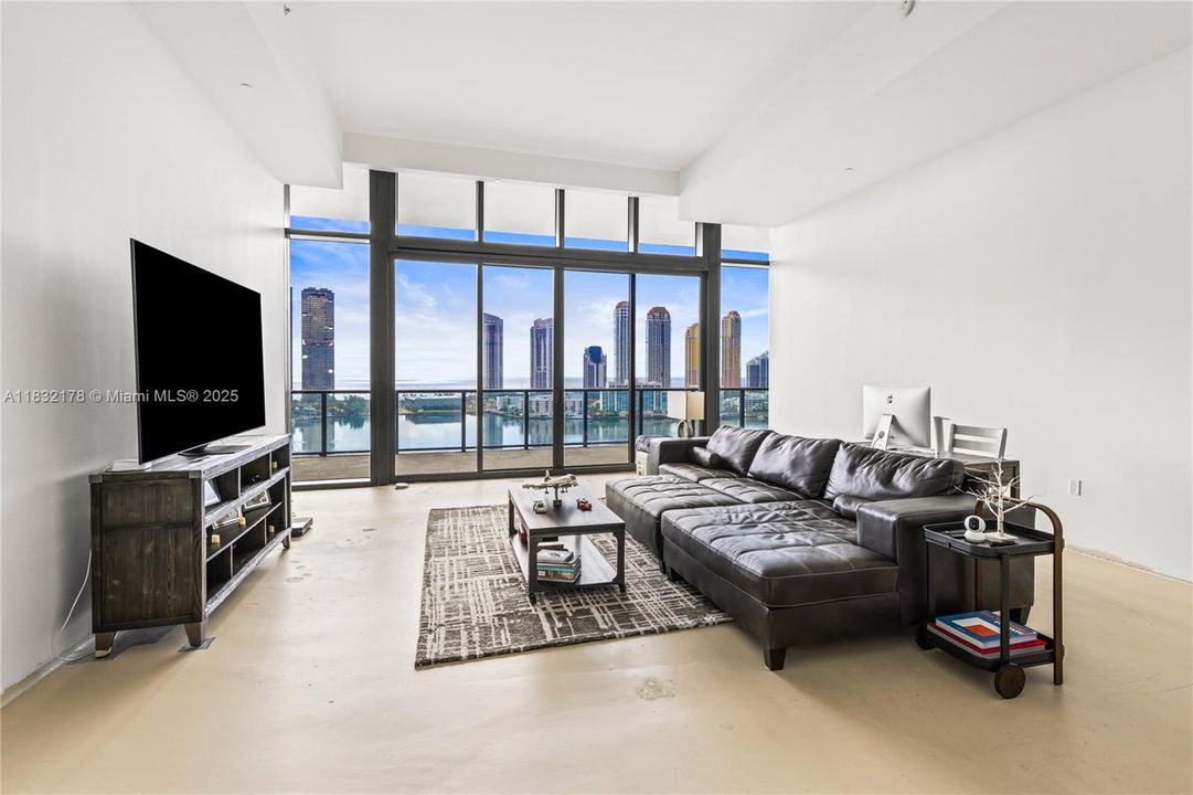 待售: $5,555,000 (5 贝兹, 6 浴室, 4417 平方英尺)