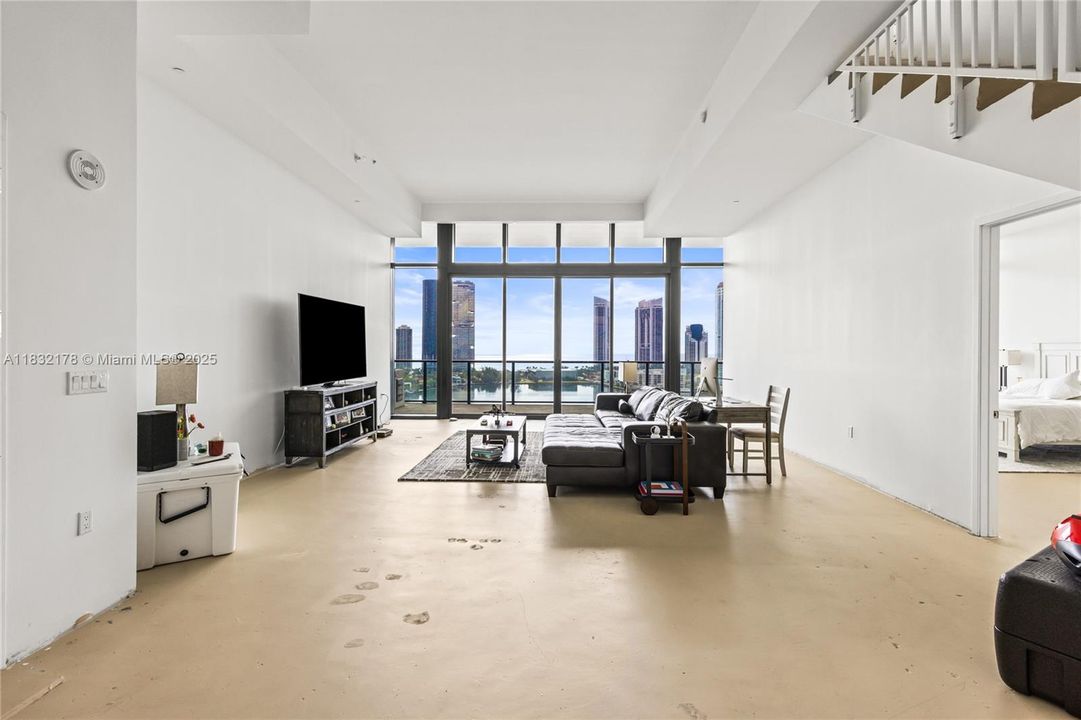 待售: $5,555,000 (5 贝兹, 6 浴室, 4417 平方英尺)