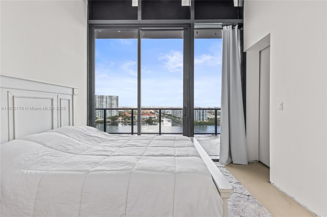 待售: $5,555,000 (5 贝兹, 6 浴室, 4417 平方英尺)