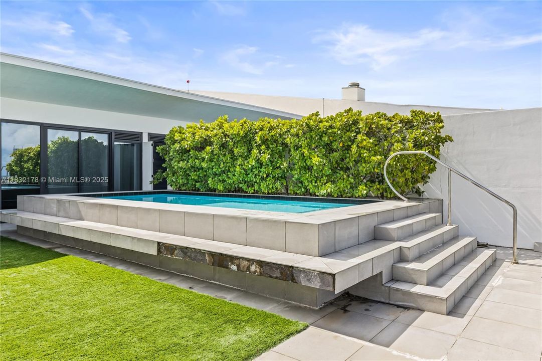 待售: $5,555,000 (5 贝兹, 6 浴室, 4417 平方英尺)