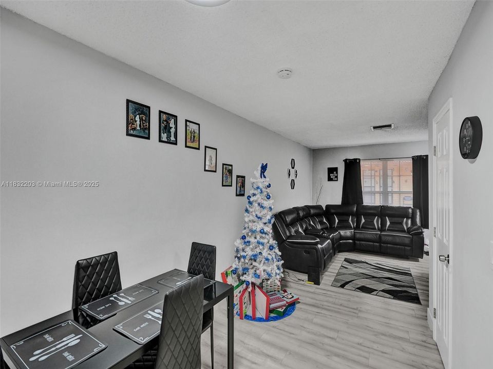 На продажу: $1,290,000 (0 спален, 0 ванн, 3819 Квадратных фут)