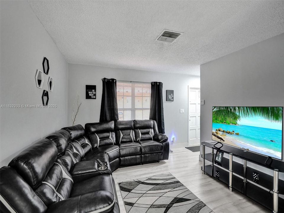 На продажу: $1,290,000 (0 спален, 0 ванн, 3819 Квадратных фут)