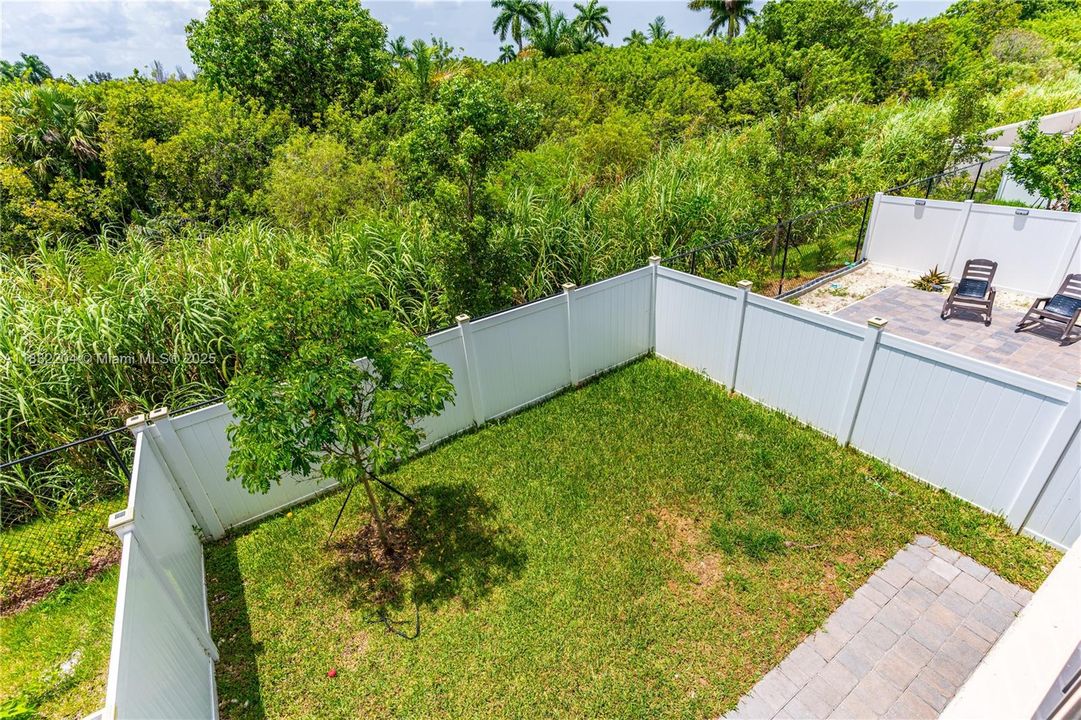 For Sale: $452,900 (3 beds, 2 baths, 1712 Square Feet)