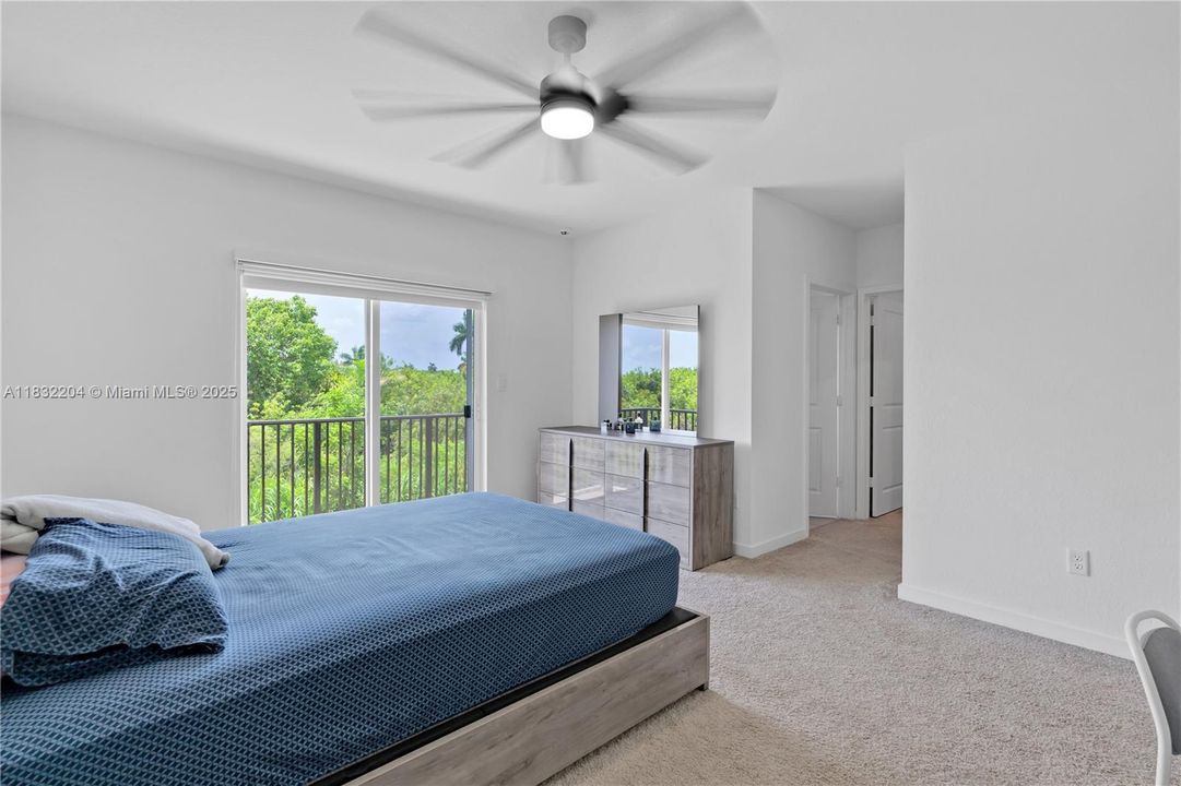 For Sale: $452,900 (3 beds, 2 baths, 1712 Square Feet)