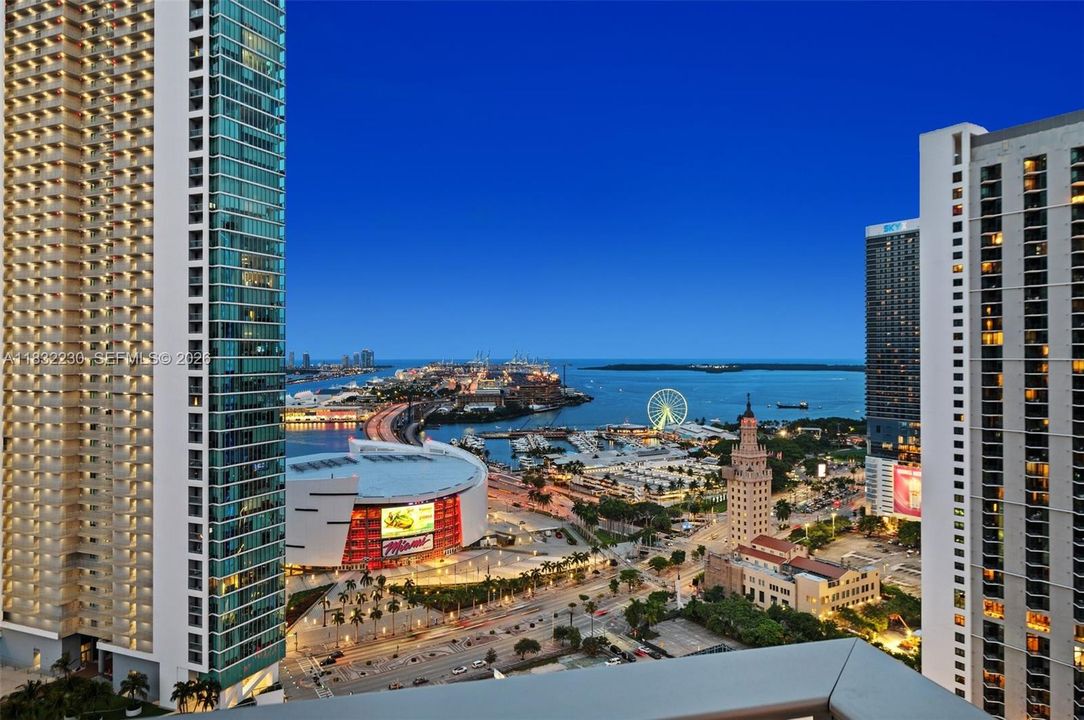 En Venta: $1,300,000 (2 camas, 3 baños, 1559 Pies cuadrados)