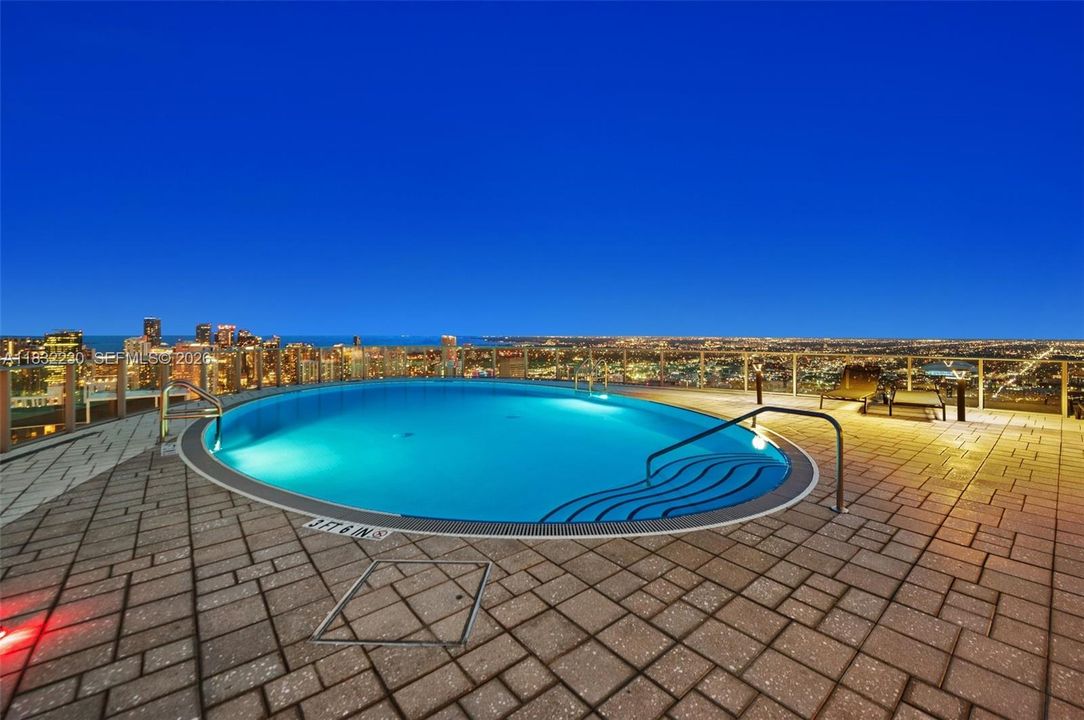 En Venta: $1,300,000 (2 camas, 3 baños, 1559 Pies cuadrados)