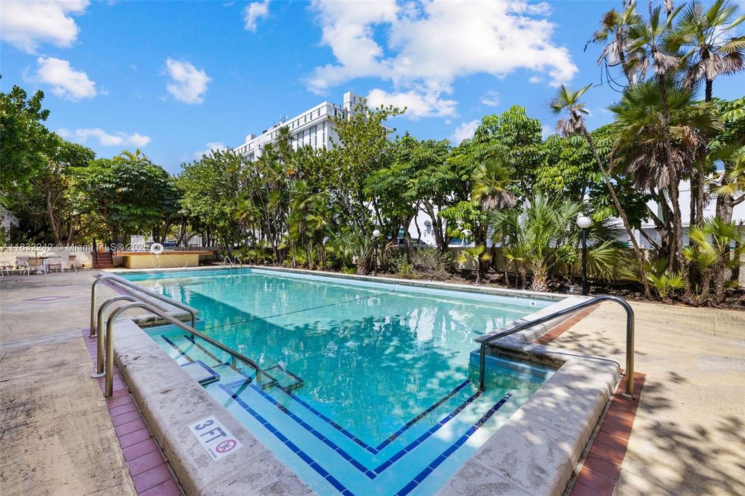 Vendido Recientemente: $399,000 (2 camas, 2 baños, 1163 Pies cuadrados)