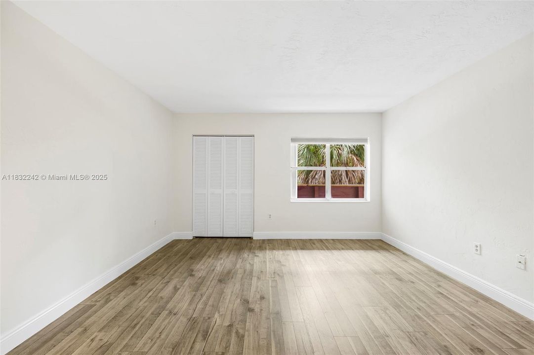 Vendido Recientemente: $399,000 (2 camas, 2 baños, 1163 Pies cuadrados)