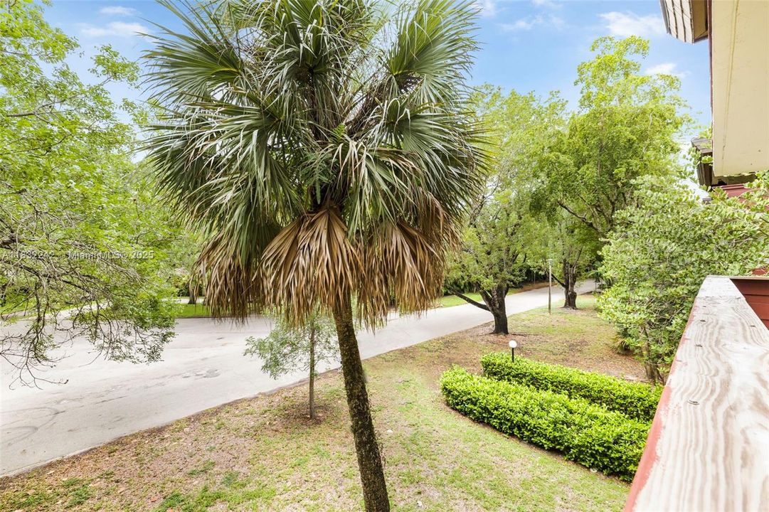 Vendido Recientemente: $399,000 (2 camas, 2 baños, 1163 Pies cuadrados)