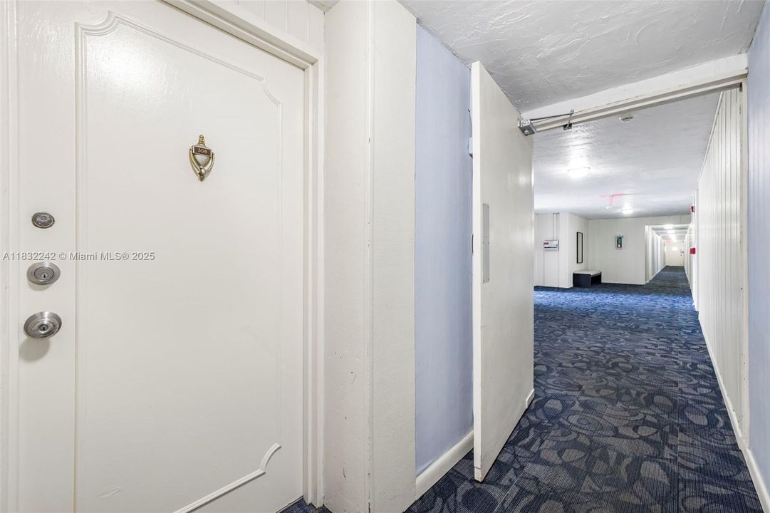 Vendido Recientemente: $399,000 (2 camas, 2 baños, 1163 Pies cuadrados)