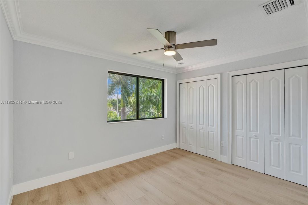 Vendido Recientemente: $1,400,000 (4 camas, 3 baños, 2542 Pies cuadrados)