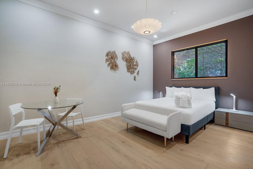 En Venta: $6,290,000 (5 camas, 5 baños, 4632 Pies cuadrados)